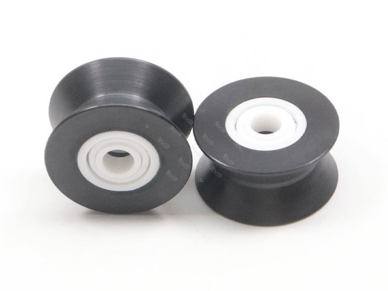 Smooth 695 ceramic bearings with PEEK plastic coating pulley wheel